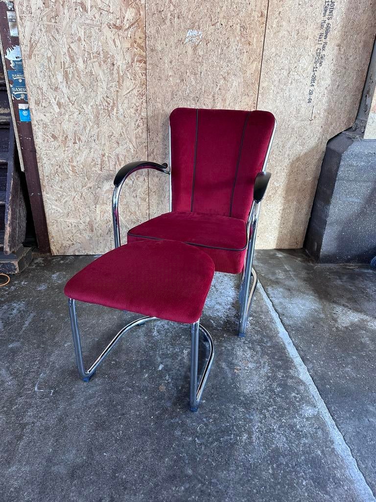 Gispen 412 met hocker - Wijnrode ribstof, Huis en Inrichting, Stoelen, Ophalen, Zwart, Zo goed als nieuw, Eén