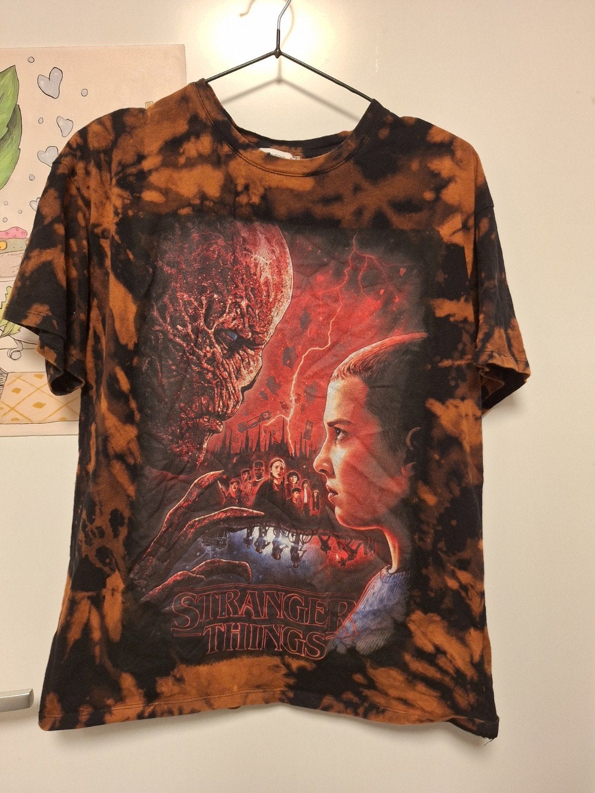 indeknoop - oversized tie dye stranger things shirt maat s, Verzenden, Gedragen, Maat 36 (S), Korte mouw