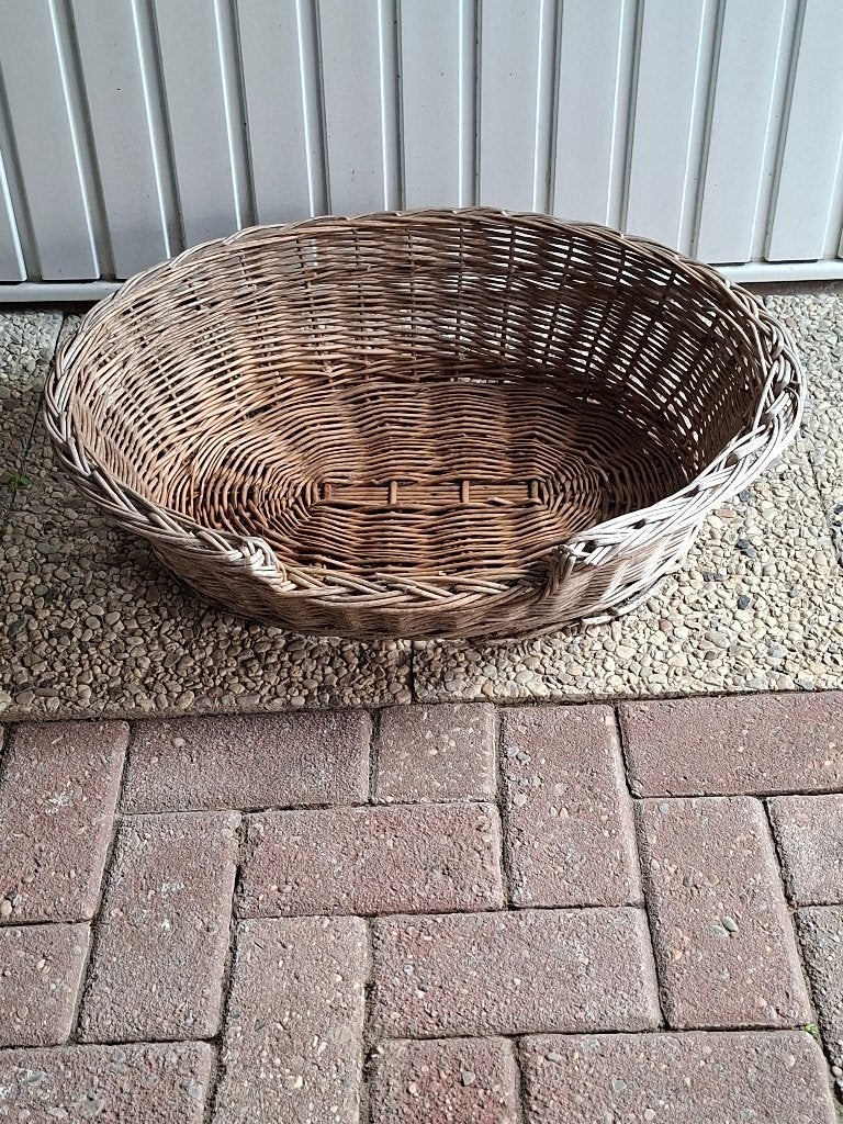 Rieten hondenmand, Ophalen, Gebruikt, Riet