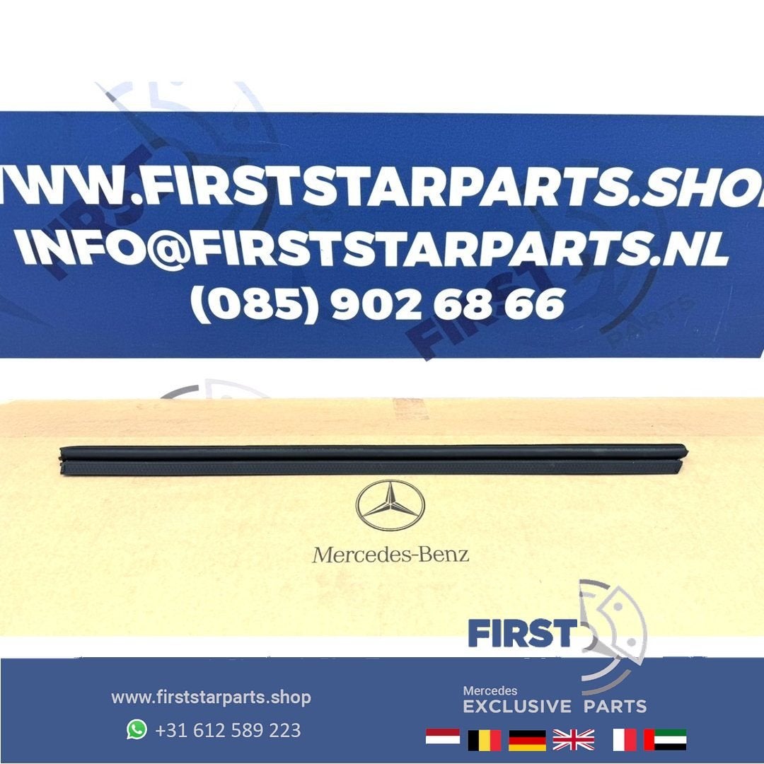W254 GLC DEUR RUBBER A2547200800 RAAMSNOR ZWART Mercedes GLC, Gebruikt, -, Ophalen of Verzenden, -