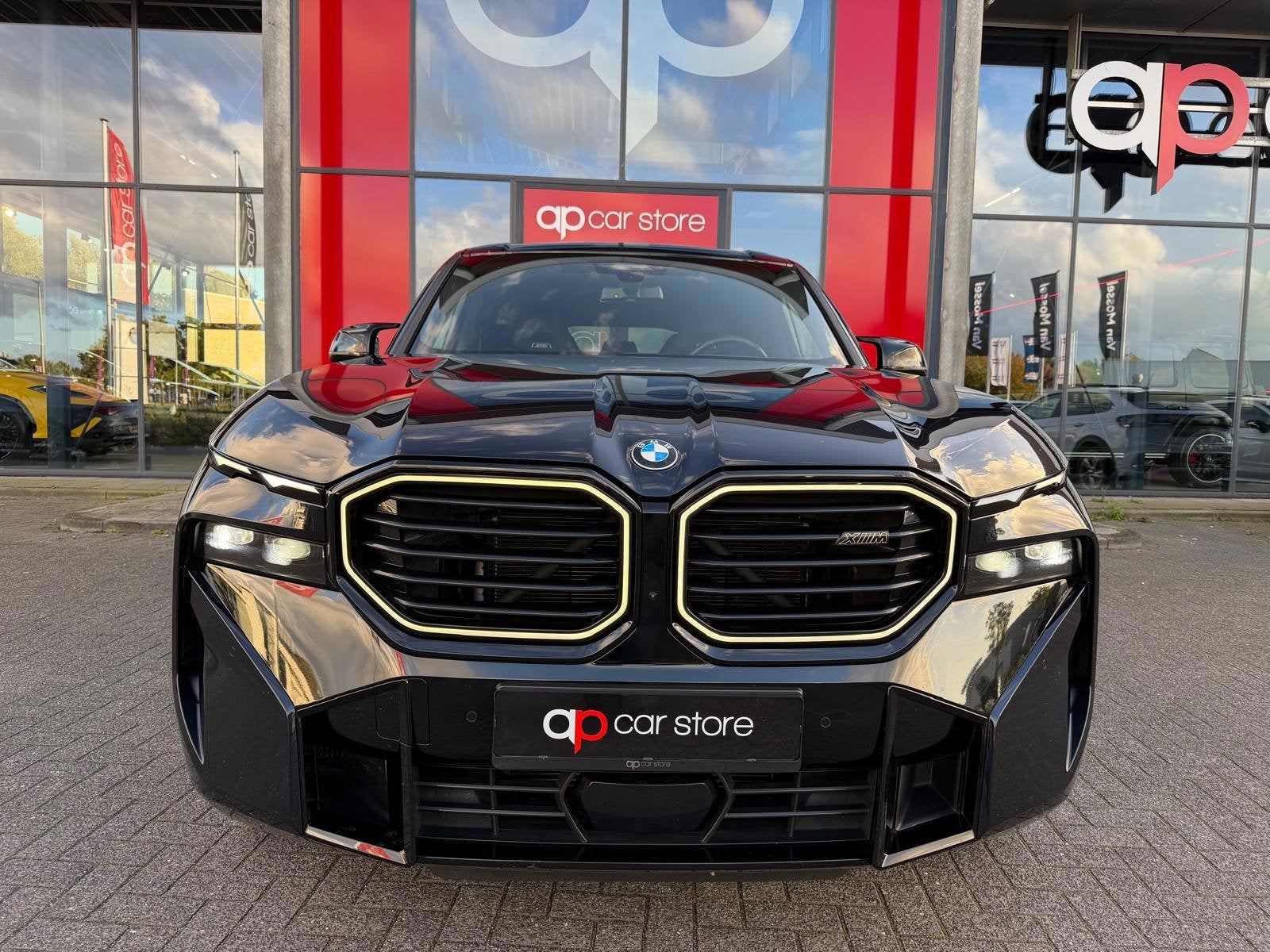 BMW XM PHEV 4.4 V8 30 kWh Vol | Head-Up | Massage Seats | Me, Auto's, Dealer onderhouden, Gebruikt, 4395 cc, Zwart