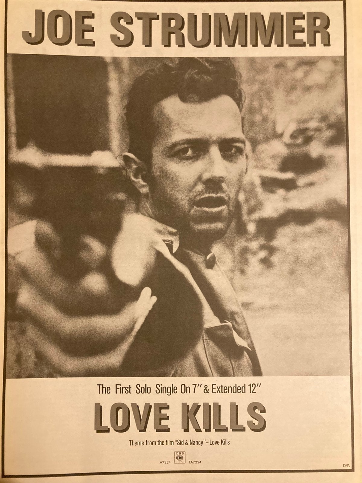 Paginagrote A3 advertentie JOE STRUMMER Love Kills release, Ophalen of Verzenden, Gebruikt