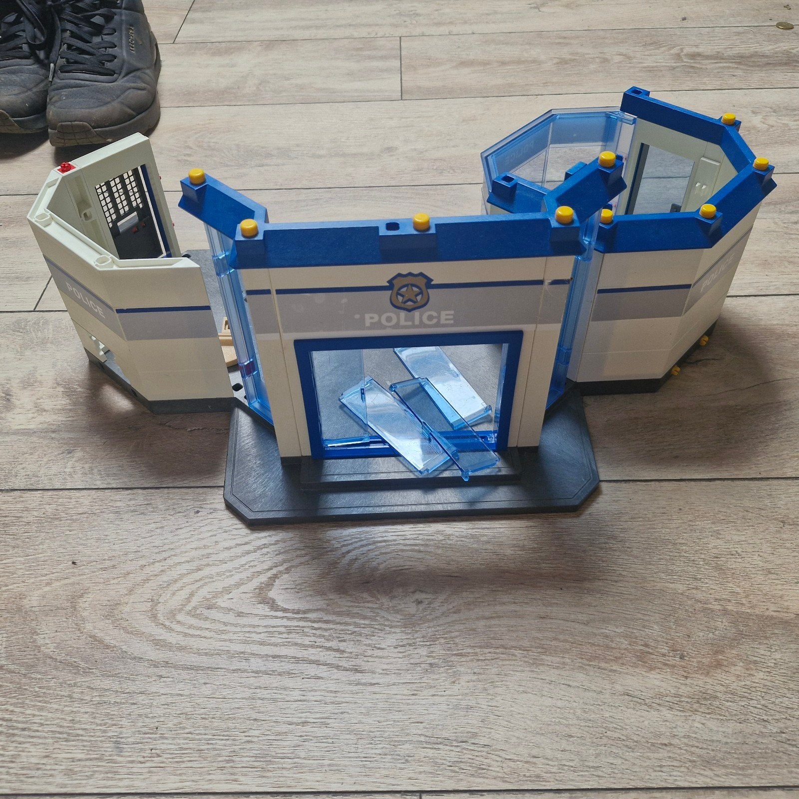 Playmobil Politiebureau (niet compleet), Ophalen