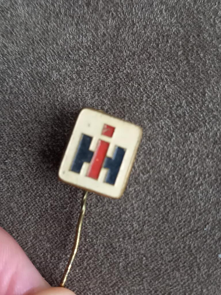 Speldje ih -  International Harvester, Ophalen of Verzenden, Gebruikt