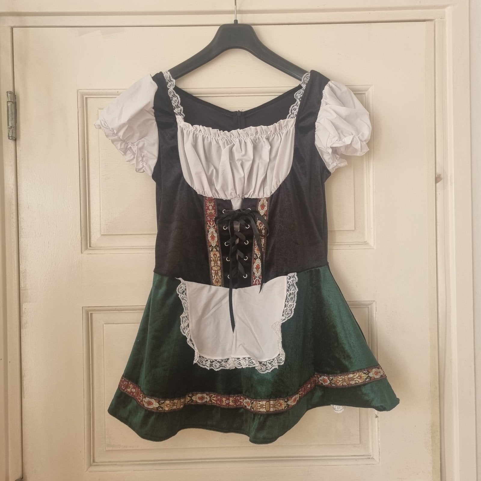 Korte Dirndl Maat 36/38 - Groen/Zwart Oktoberfest Jurk, Ophalen of Verzenden, Zo goed als nieuw, Maat 36 (S), Groen