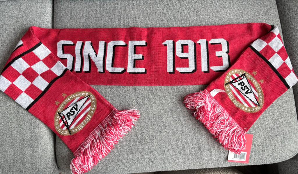 Nieuwe PSV Sjaal - Rood/Wit - 'Since 1913', Ophalen of Verzenden, Nieuw, Maat 46/48 (XL) of groter, Sjaal