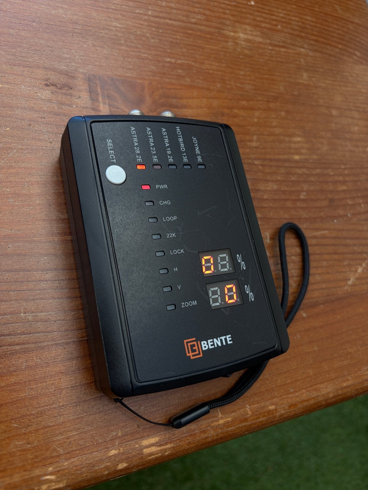Bente Satelliet Finder - Eenvoudig Satellieten Vinden, Ophalen of Verzenden, Zo goed als nieuw, (Schotel)antenne-accessoires, Overige merken