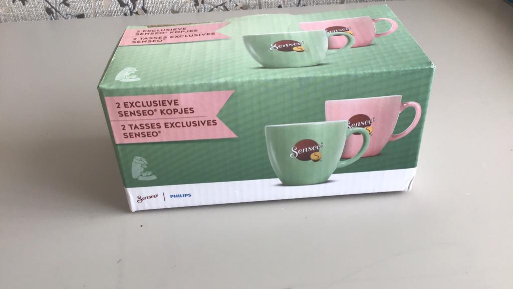 2 nieuwe Senseo mokken in doos., Ophalen of Verzenden, Zo goed als nieuw, Overige stijlen, Kop(pen) en/of Schotel(s)