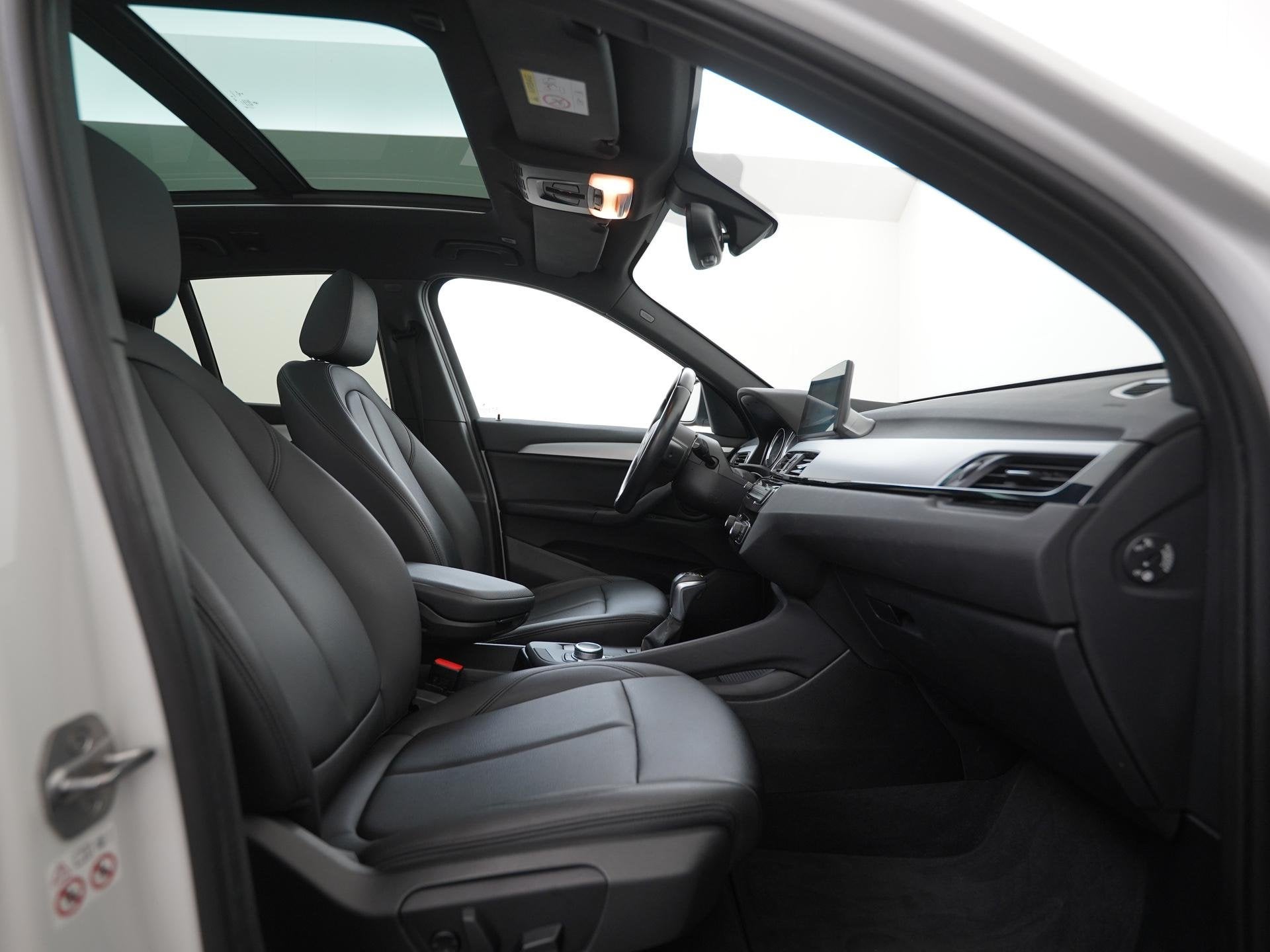 BMW X1 xDrive25e Executive | Panoramadak | Head-Up | Memory, Auto's, BMW, 12 maanden, Gebruikt, Wit, Plug-in hybride