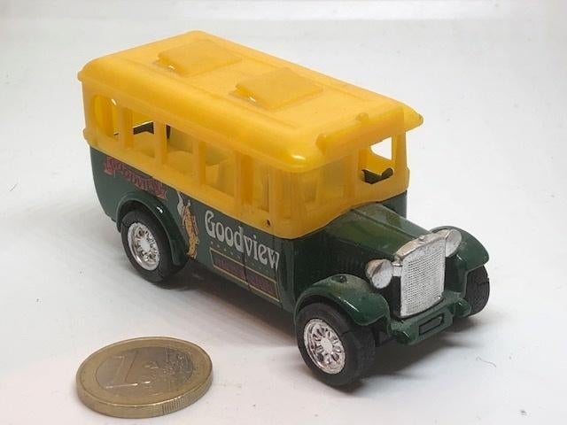 Oldtimer Touringcar., Hobby en Vrije tijd, Modelauto's | Overige schalen, Gebruikt, Bus of Vrachtwagen, Ophalen of Verzenden