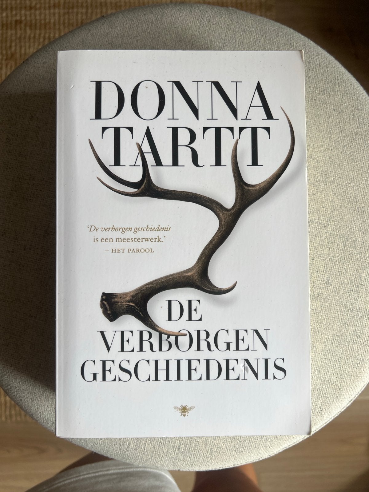 De Verborgen Geschiedenis - Donna Tartt (Paperback), Boeken, Ophalen of Verzenden, Gelezen, Nederland