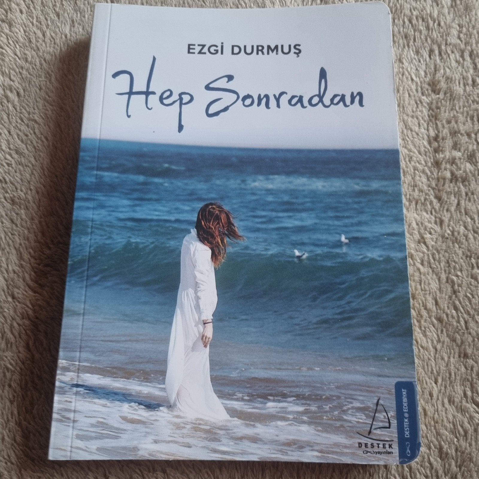 Ezgi Durmuş - Hep Sonradan (Turks boek), Ophalen of Verzenden, Zo goed als nieuw, Ezgi Durmuş, Wereld overig