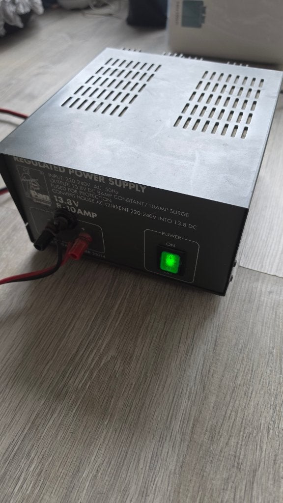 Gereguleerde Voeding 13.8V 8-10A, Ophalen, Gebruikt