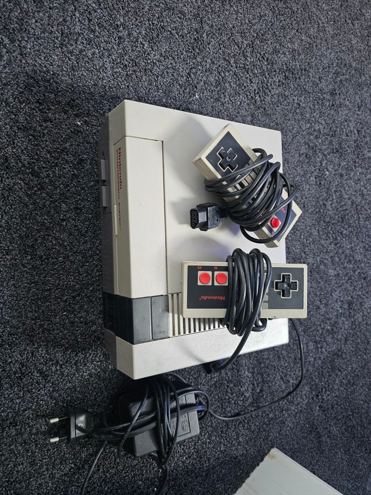 Nintendo Entertainment System (NES) met 2 controllers, Ophalen of Verzenden