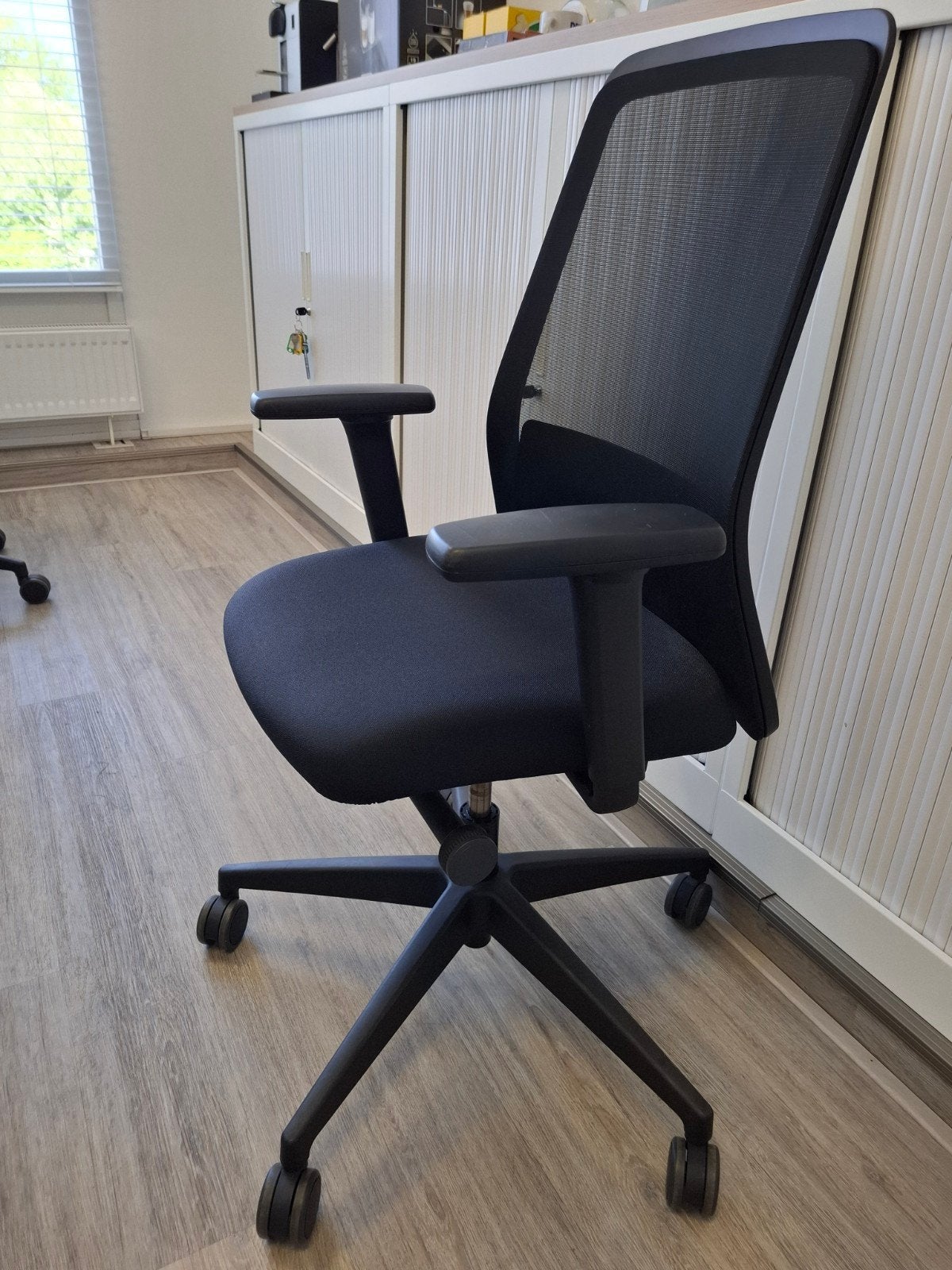 Bureaustoel - Interstuhl zwart, Ophalen, Zwart, Zo goed als nieuw, Bureaustoel
