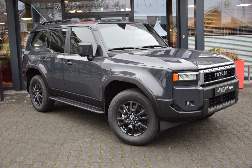 Toyota LANDCRUISER 250 2.8 D-4D 5DRS TX-L A/T VAN BPM VRIJ, Automaat, Huisgarantie, Met garantie (alle), Bedrijf