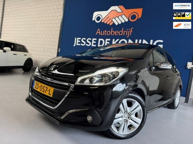 Peugeot 208 1.2 PureTech Signature / bj.2019 / kleur: zwart/, Auto's, 83 pk, Stof, Euro 6, 1199 cc