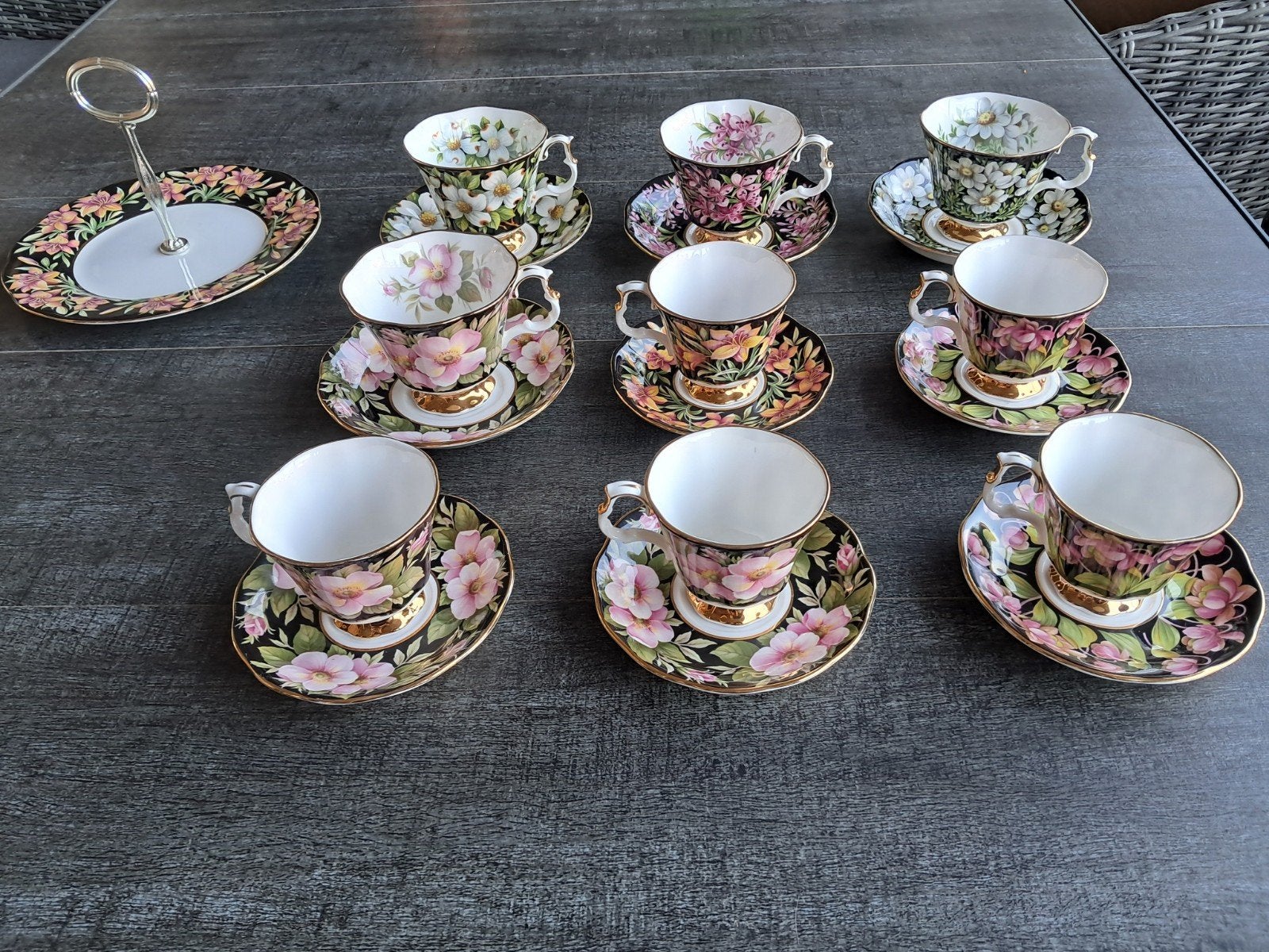 Royal Albert Provincial Flowers theekopjes en schotels, Ophalen of Verzenden