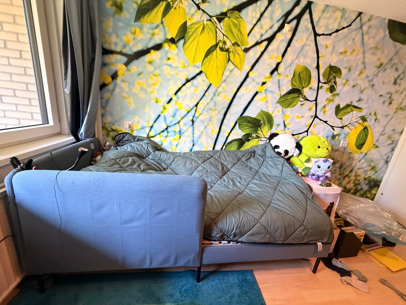 Comfortabel eenpersoonsbed met stoffen bekleding, Ophalen, Gebruikt, 90 cm, Eenpersoons