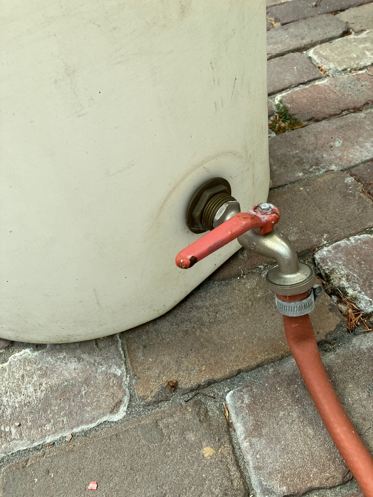 Regen voorspeld? Sla het water gratis op!, 150 liter of meer, Ophalen, Zo goed als nieuw, Met kraantje