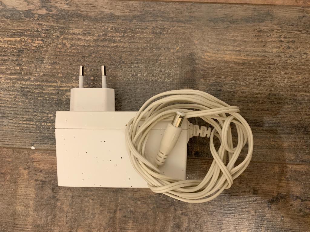 Leader electronics inc. Adapter MH30-2120250-C5, Ophalen of Verzenden, Gebruikt