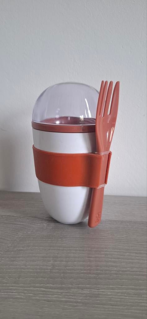 Joie Ongebruikte Snackpot/Yoghurtbeker met Lepel/Vork, Overige typen, Kunststof, Ophalen of Verzenden, Zo goed als nieuw