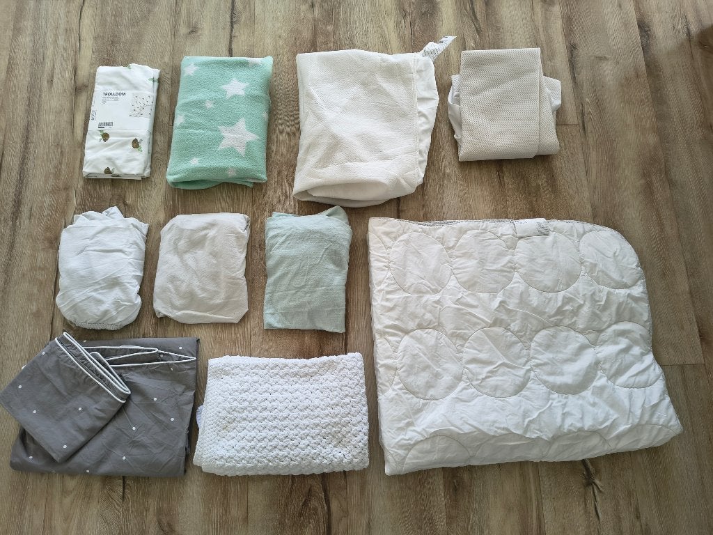 Complete babykamer uitzet, ledikant aerosleep, hoeslakens., Onb, Ophalen of Verzenden, Onb, Ledikant