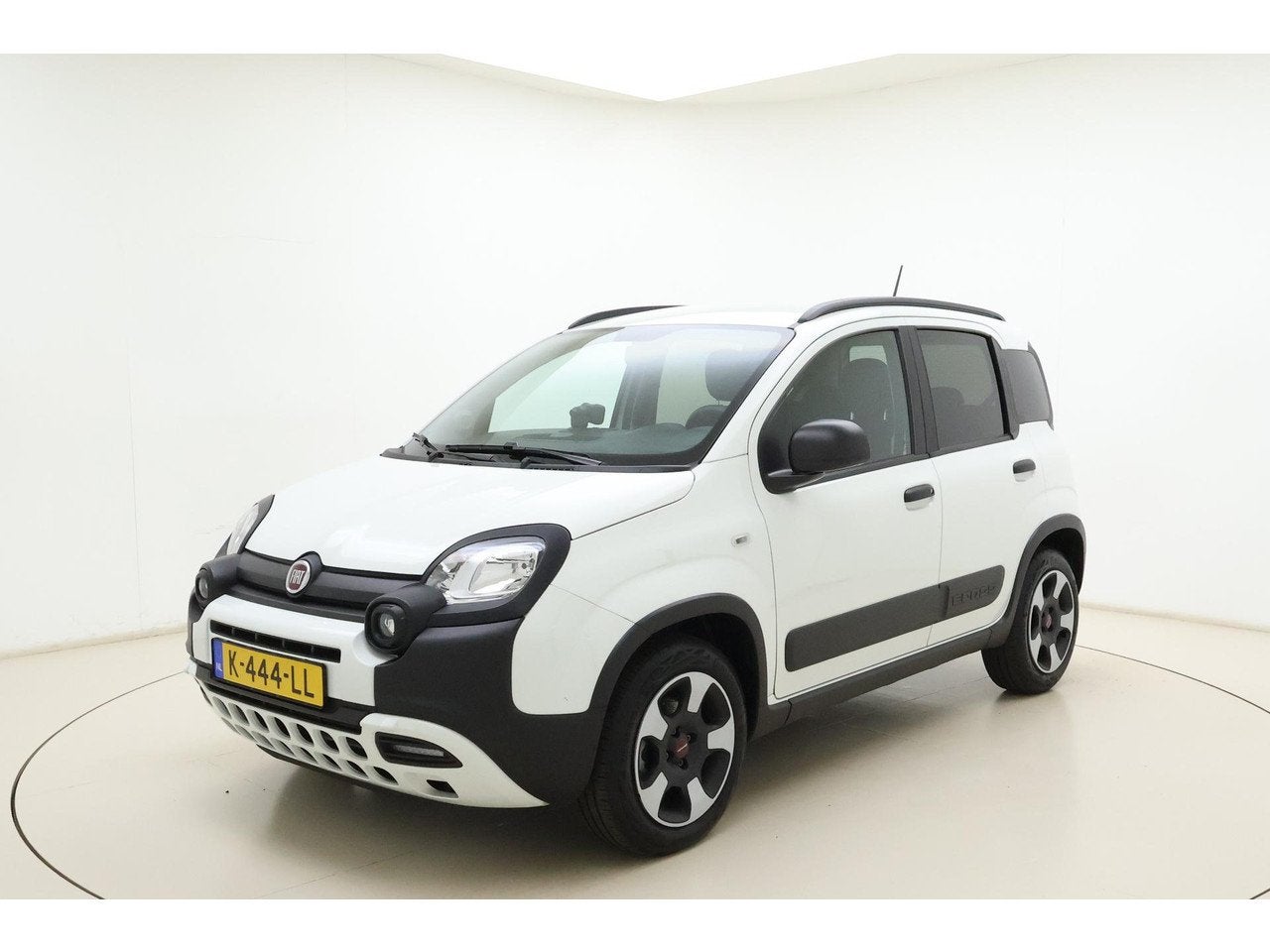 Fiat Panda 1.0 Hybrid City Cross | Parkeersensoren | DAB Rad, Auto's, Verwarmde buitenspiegels, Panda, 4 stoelen, Bedrijf