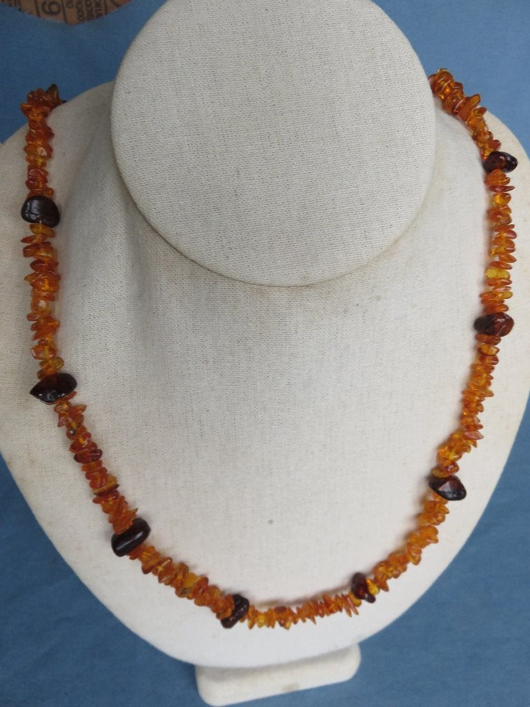 Hals ketting in barnsteen - 20e eeuw – lengte = 63 cm, Sieraden, Tassen en Uiterlijk, Kettingen, Ophalen of Verzenden, Gebruikt