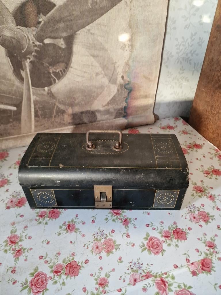 Antiek art deco blikken trommel, Verzamelen, Blikken, Ophalen of Verzenden, Gebruikt, Overige
