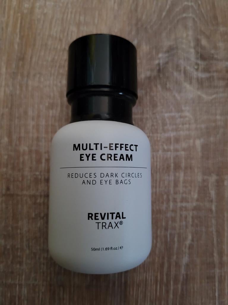 ZGN! Revitaltrax multi-effect eye cream 50ml, Ophalen of Verzenden, Zo goed als nieuw, Ogen, Verzorging