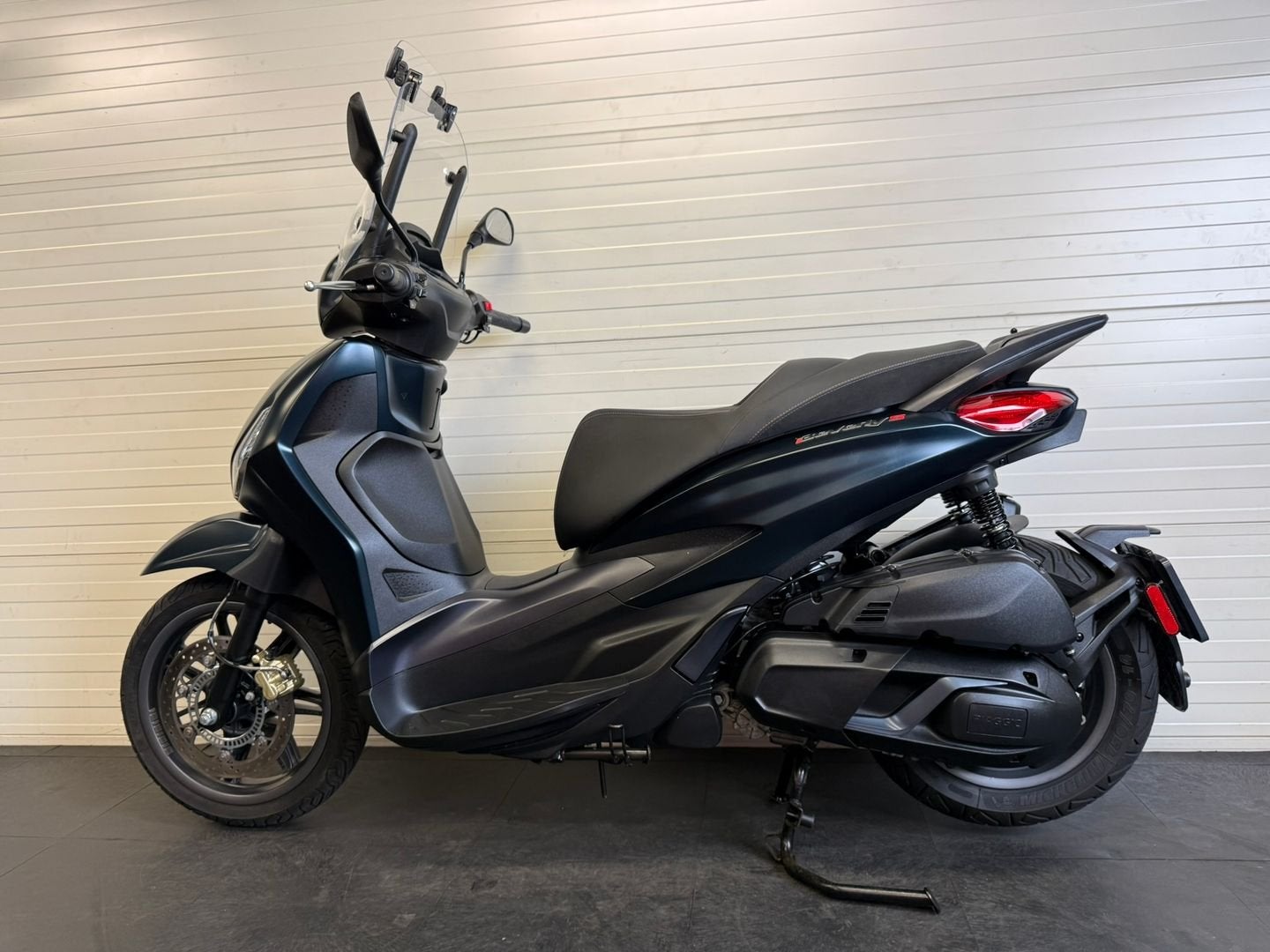 Piaggio Beverly 400 S HPE | Windscherm | Topstaat, Scooter, Onbekend, 399 cc, Onbekend