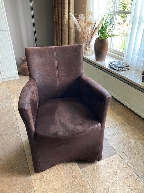 6 bruine eetkamerstoelen met wieltjes, Huis en Inrichting, Ophalen, Bruin, Stof, Vijf, Zes of meer stoelen