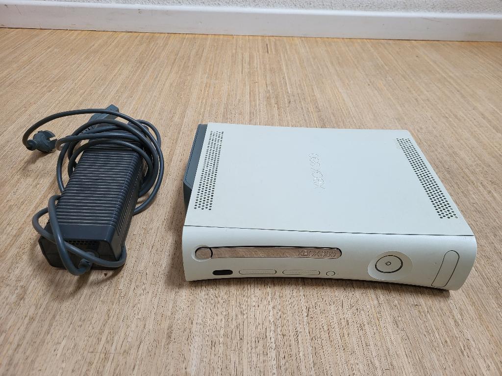 Xbox 360 met slechte cd-lezer, Spelcomputers en Games, Spelcomputers | Xbox 360, Ophalen, Gebruikt, Zonder controller, 60 GB