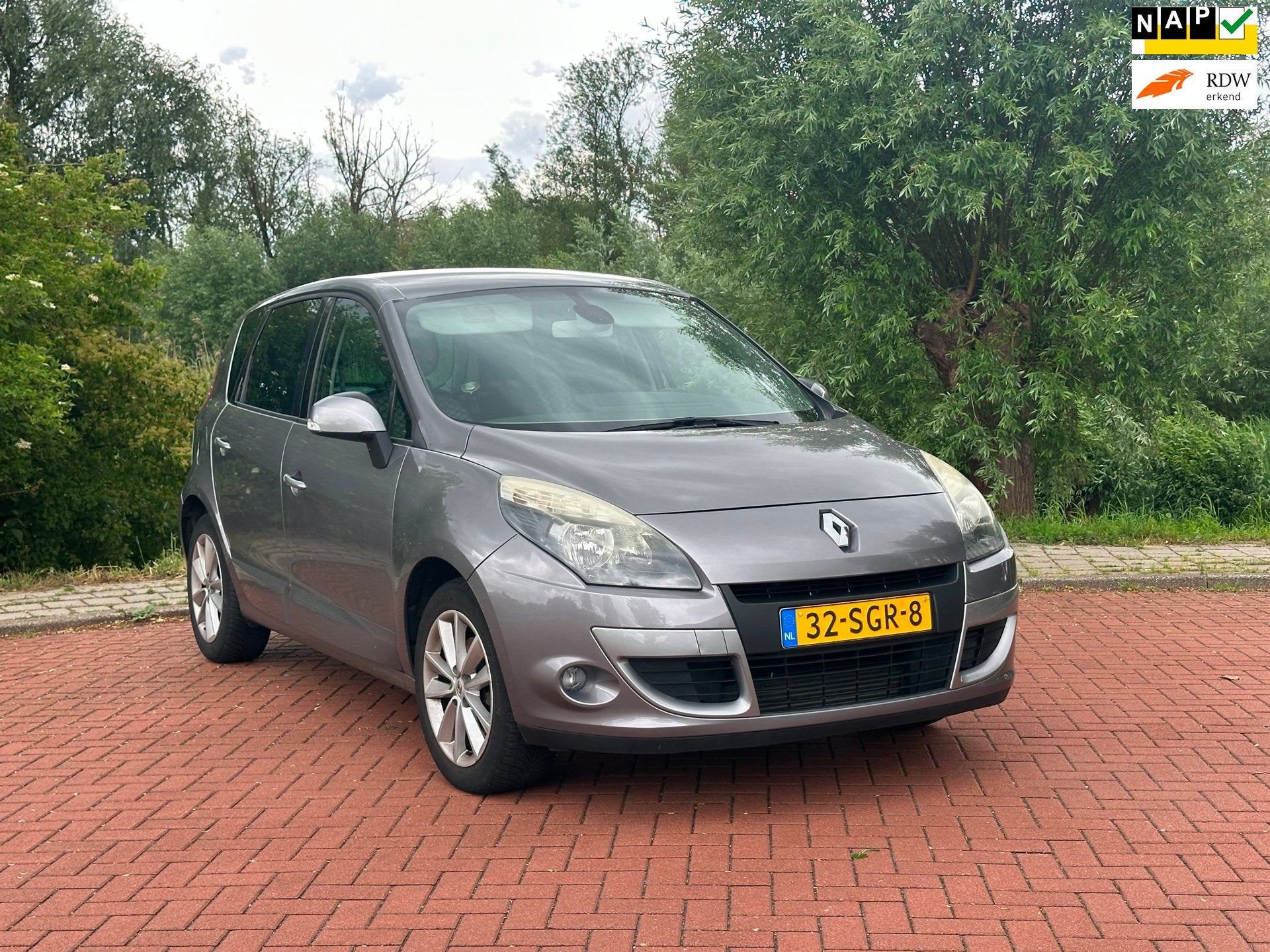 Renault Scénic 1.4 TCE Parisienne Nap/Airco, Voorwielaandrijving, Euro 5, Gebruikt, 1295 kg