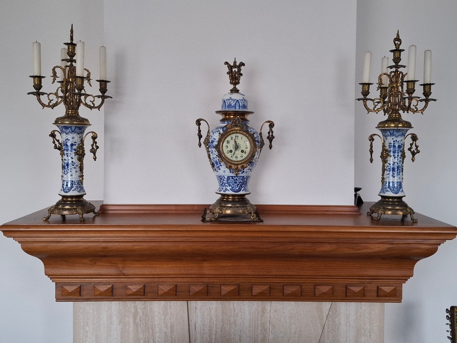 Delfs Blauw klok met 2 kandelaars (4-armig), Ophalen