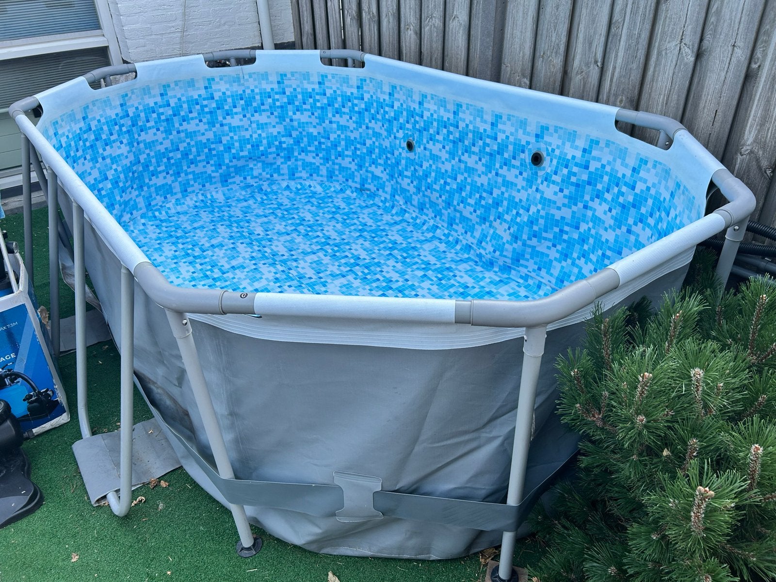 Bestway Opzetzwembad met warmtepomp en zandfilterpomp, Ophalen, Gebruikt, 200 tot 300 cm, 80 tot 120 cm