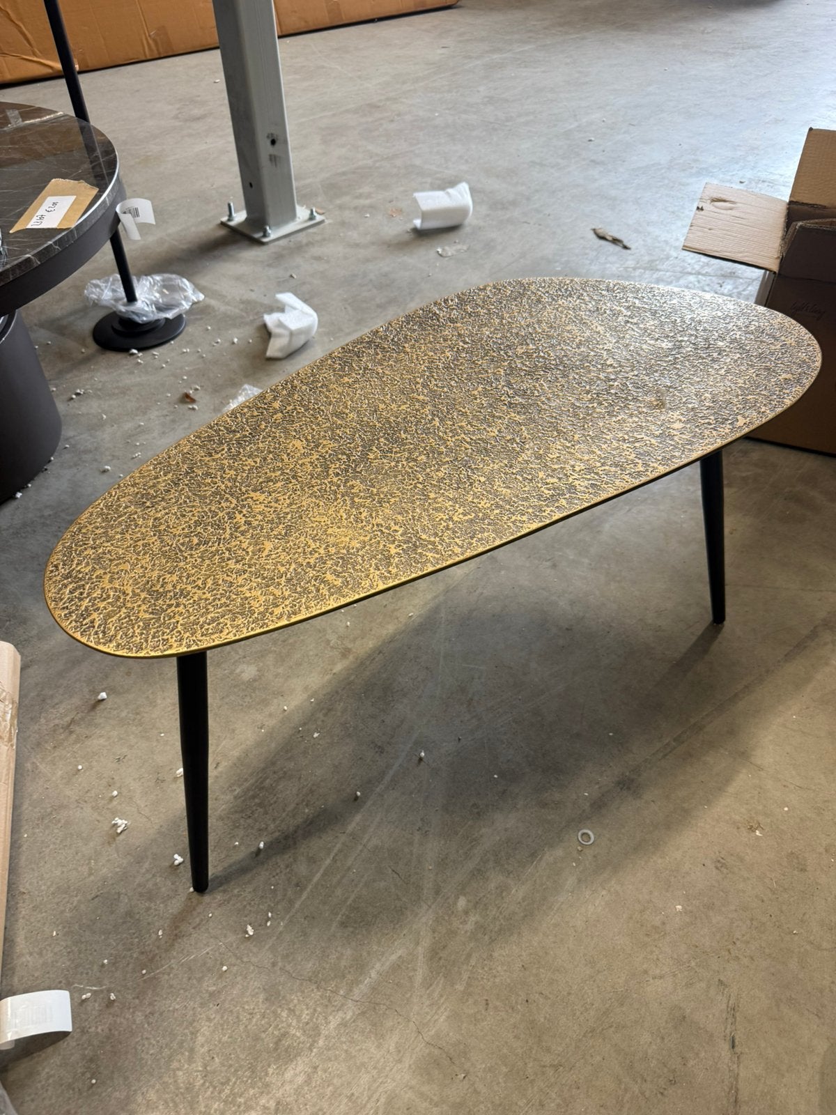 Hoyz Salontafel Metallic Niervormig brons, Zo goed als nieuw, Oostpolderweg 2, Hoyz, Rechthoek