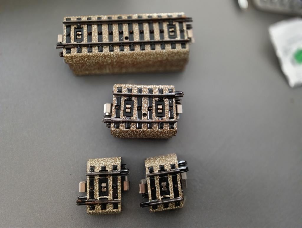 Märklin M-rails rechte stukken en aansluitrails, Ophalen, Wisselstroom, Gebruikt, Rails