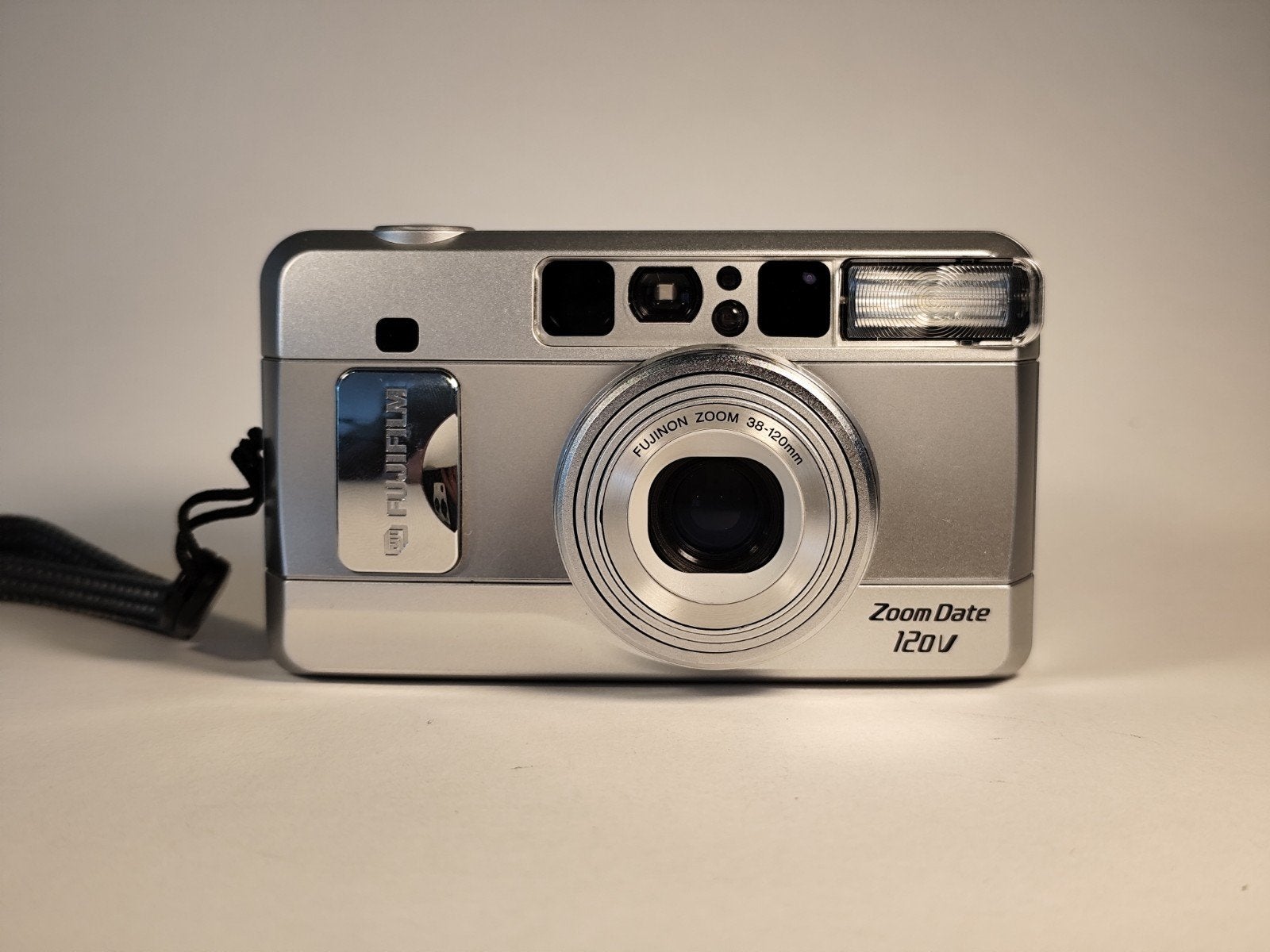 Fujifilm Zoom Date 120V 38-120mm analoge Camera - Getest, Audio, Tv en Foto, Ophalen of Verzenden, Zo goed als nieuw, Compact