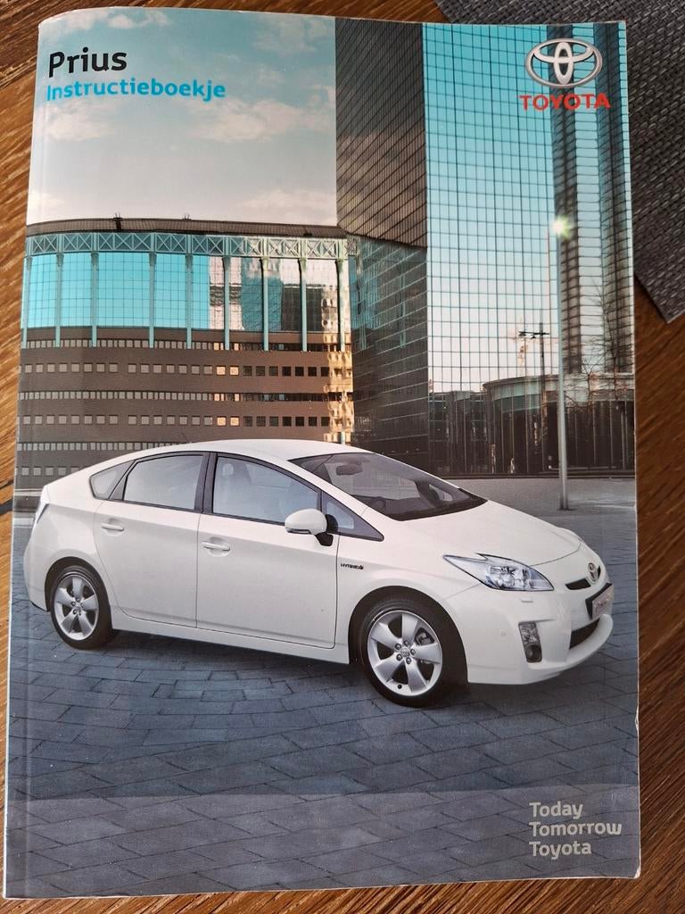 Origineel instructieboekje Toyota Prius 3.(2009-2015), Auto diversen, Handleidingen en Instructieboekjes, Ophalen of Verzenden