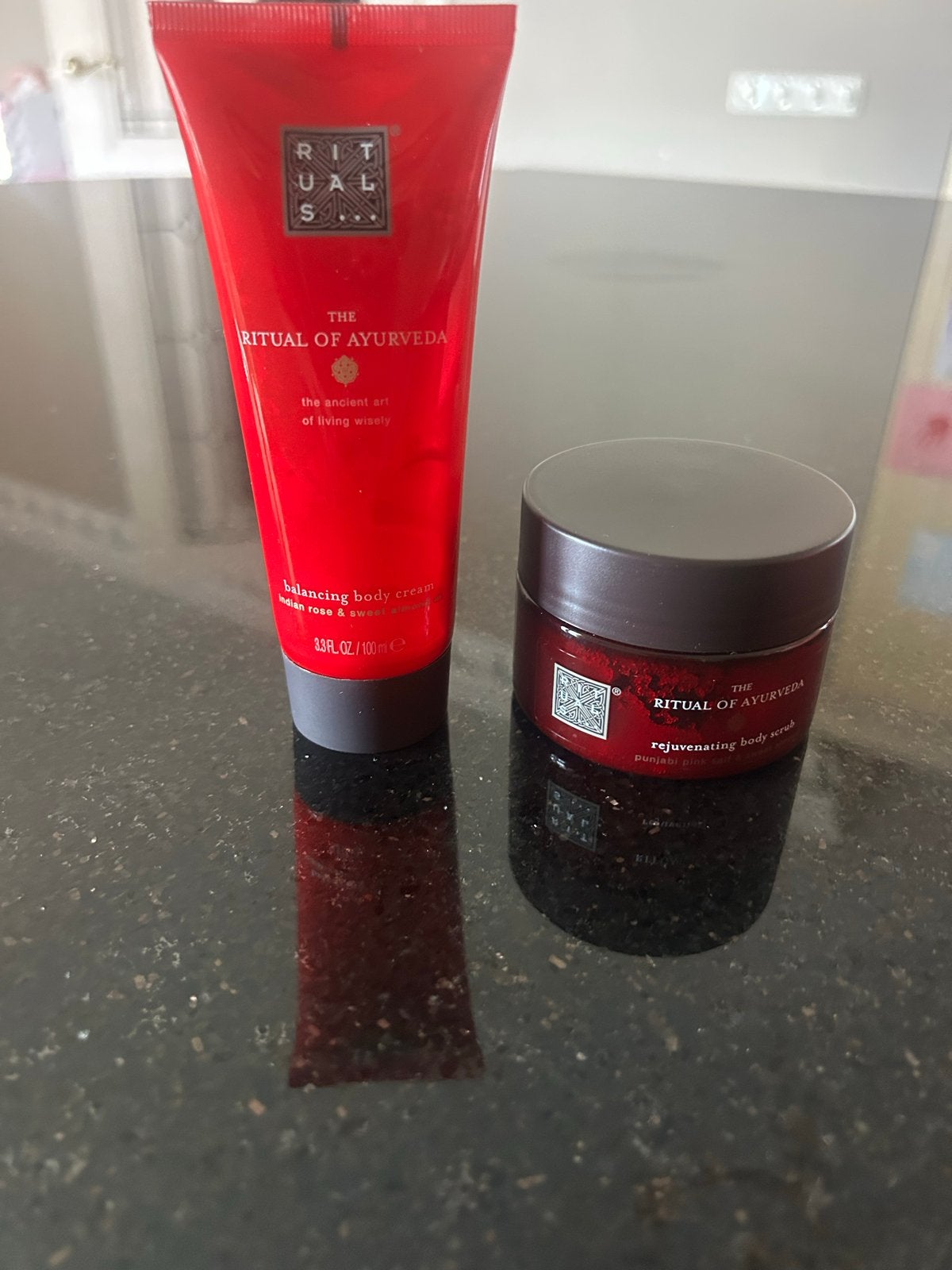 Rituals The Ritual of Ayurveda set: Body Cream & Scrub, Ophalen of Verzenden, Nieuw, Bodylotion, Crème of Olie