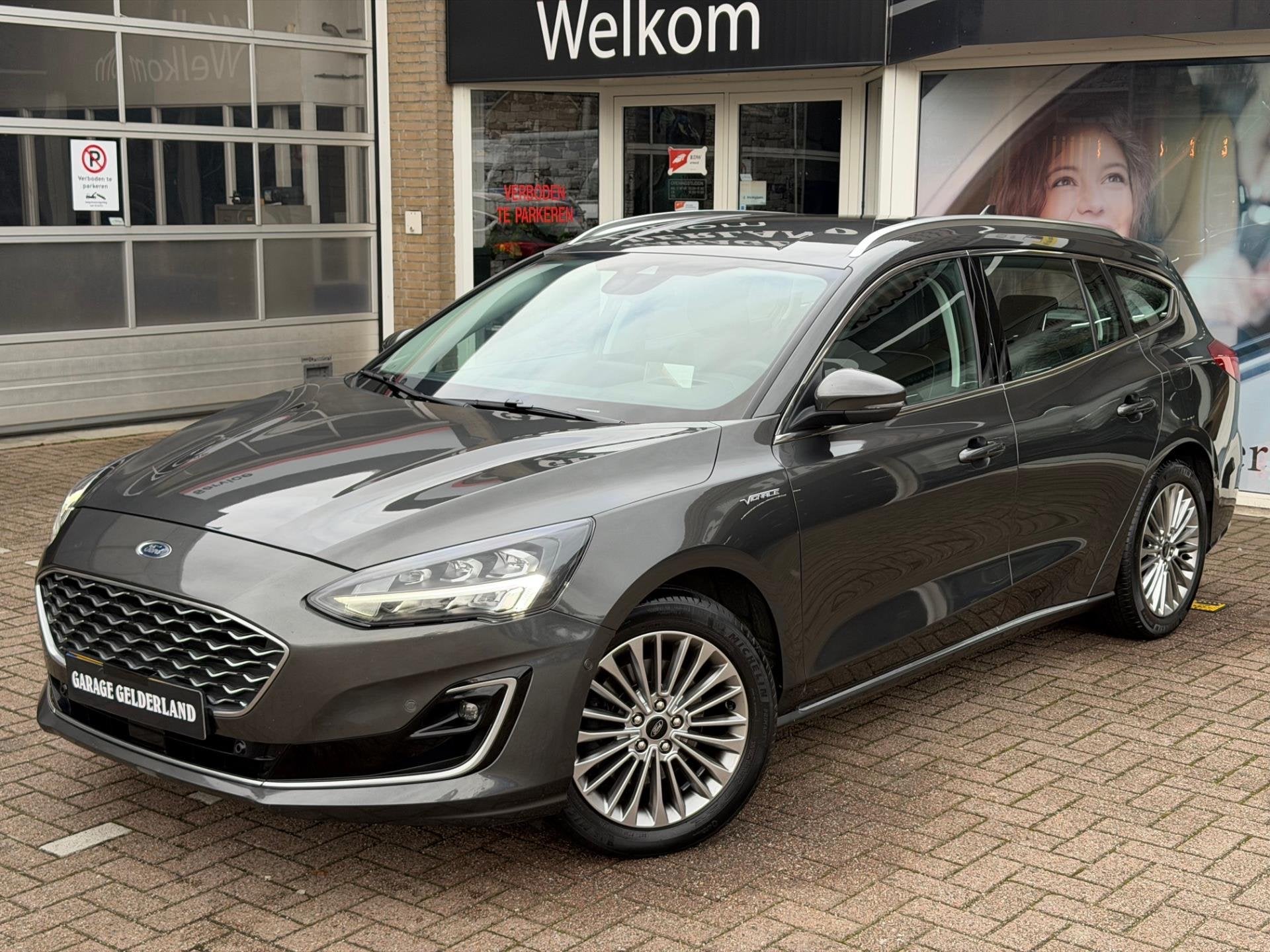 Ford Focus Wagon 1.5 182PK Vignale | Volleder | Navi | Camer, Auto's, 1345 kg, Gebruikt, 4 cilinders, Automatische klimaatregeling