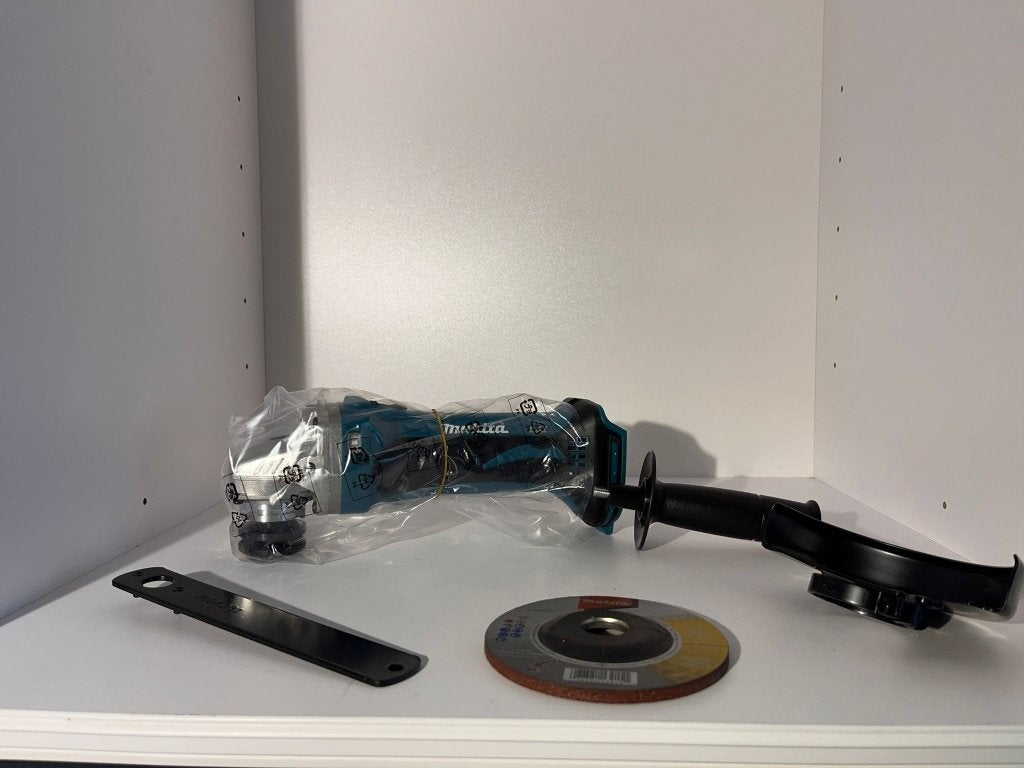Makita haakse slijper NIEUW IN DOOS, Ophalen of Verzenden, Nieuw, 700 tot 1000 watt, Haakse handslijpmachine