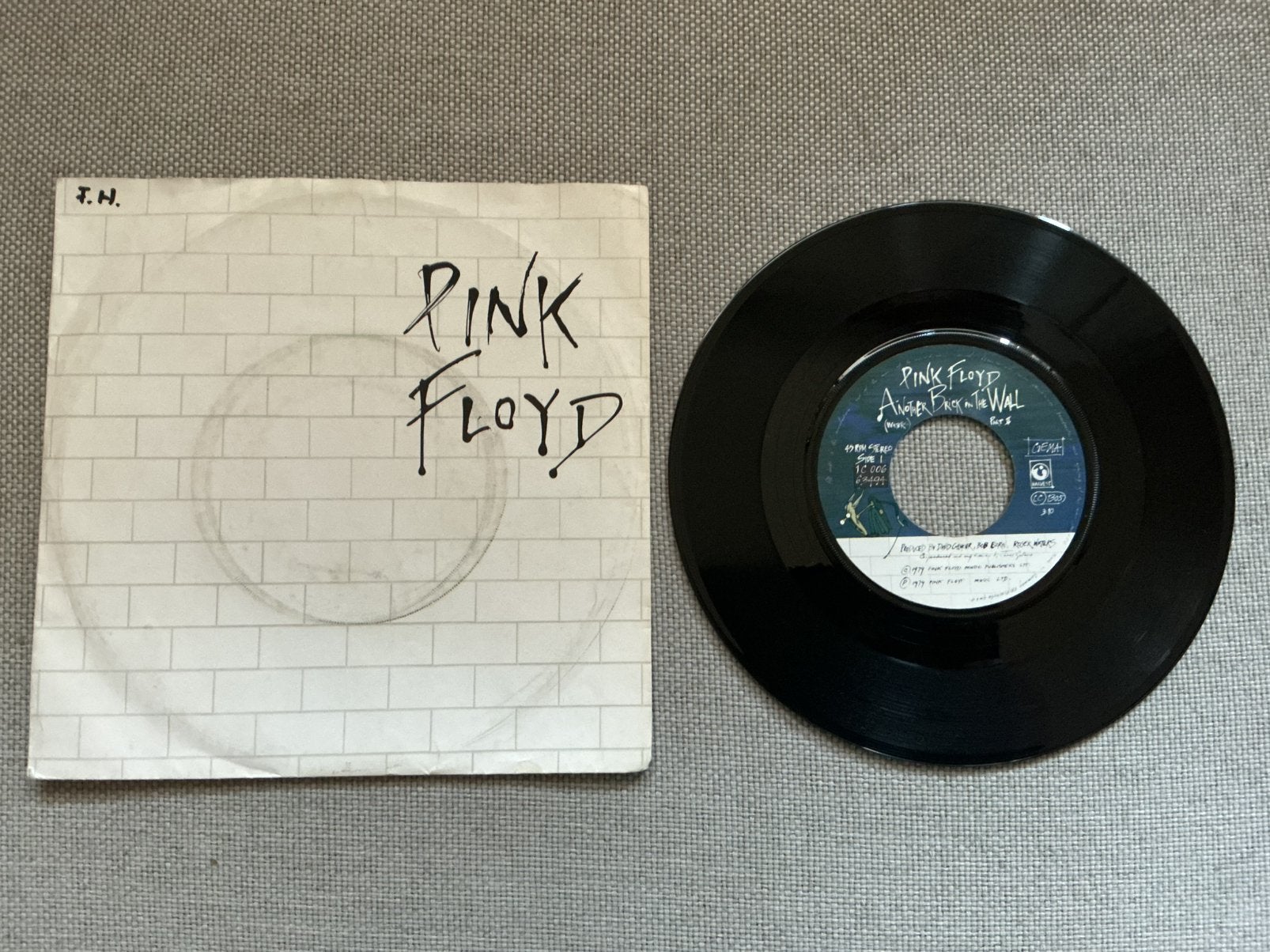 Pink Floyd single vinyl. Another brick in the wall., Ophalen of Verzenden, Zo goed als nieuw, Overige formaten, Poprock