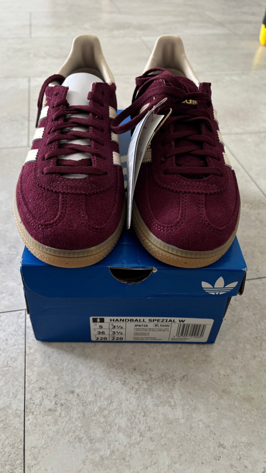 Adidas spezial bordeaux maat 36, Kleding | Dames, Schoenen, Ophalen of Verzenden, Nieuw, Rood, Sneakers of Gympen