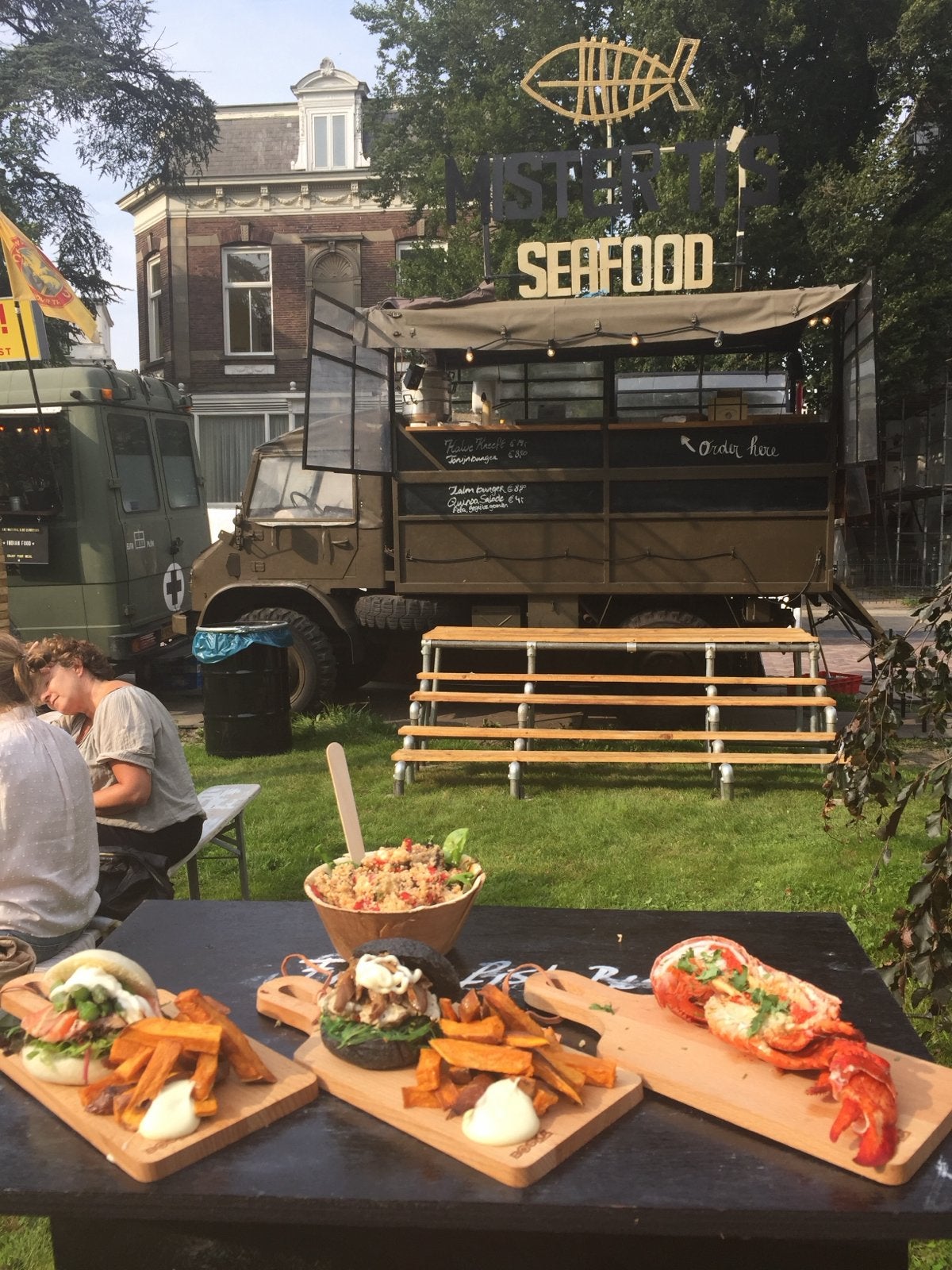 Unimog foodtruck met werk (keuken niet helemaal klaar), Ophalen of Verzenden