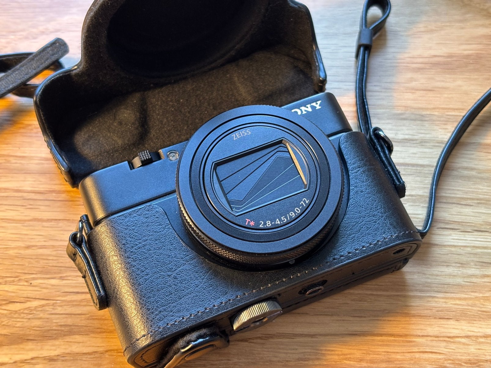 Sony RX100VII (2 mnd oud), Audio, Tv en Foto, Fotocamera's Digitaal, Ophalen of Verzenden, Zo goed als nieuw, Compactcamera, Sony