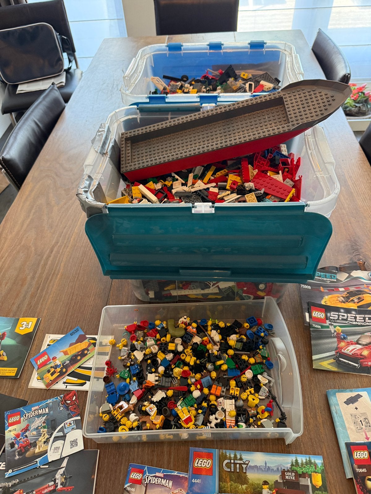Lego 2 bakken vol, Kinderen en Baby's, Speelgoed | Duplo en Lego, Ophalen of Verzenden, Zo goed als nieuw
