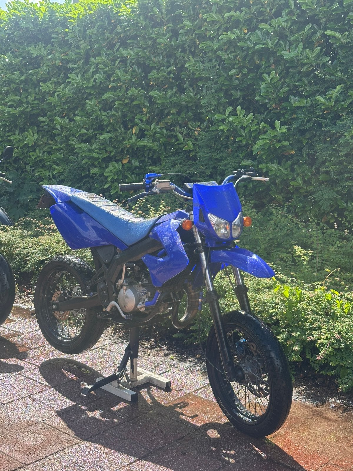 Zeer nette Derbi senda sm 50, Ophalen, 6 versnellingen, Maximaal 45 km/u, Zo goed als nieuw
